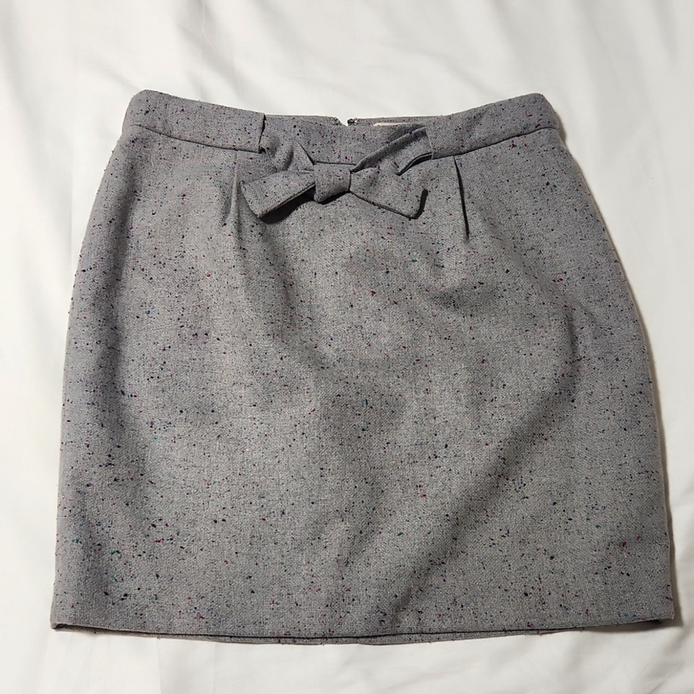 Ann Taylor LOFT size 6 skirt, gray with woven colors